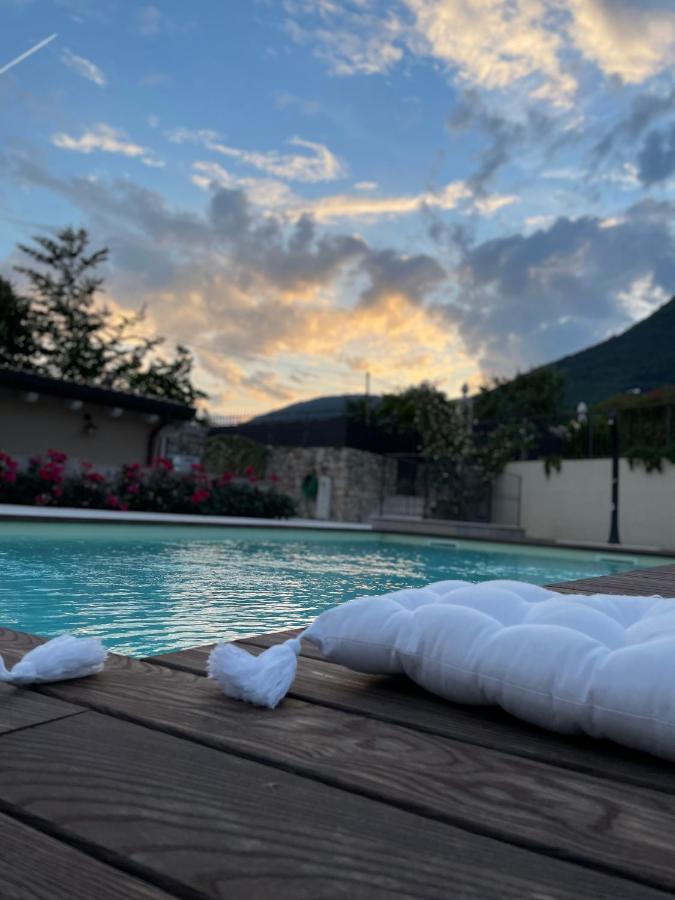 Corte Caiar Bed&Breakfast คาปริโน เวโรเนเซ ภายนอก รูปภาพ