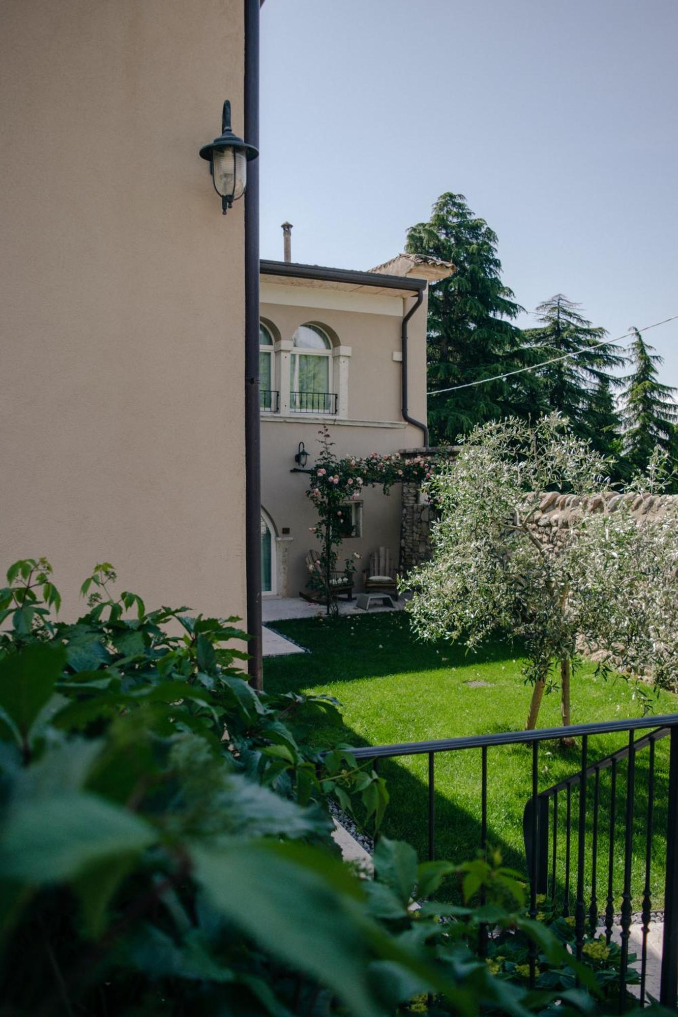 Corte Caiar Bed&Breakfast คาปริโน เวโรเนเซ ภายนอก รูปภาพ